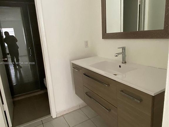 5th image of 295 NW 72nd Ave APT 304
