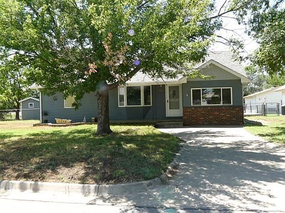 1st image of 1011 Kelley Ave