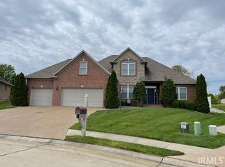 4298 Huntington Ridge Cir, Newburgh, IN 47630