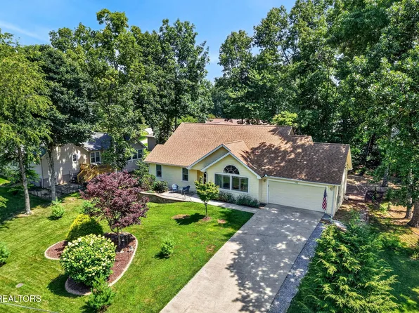 103 Brighton Ln, Fairfield Glade, TN 38558