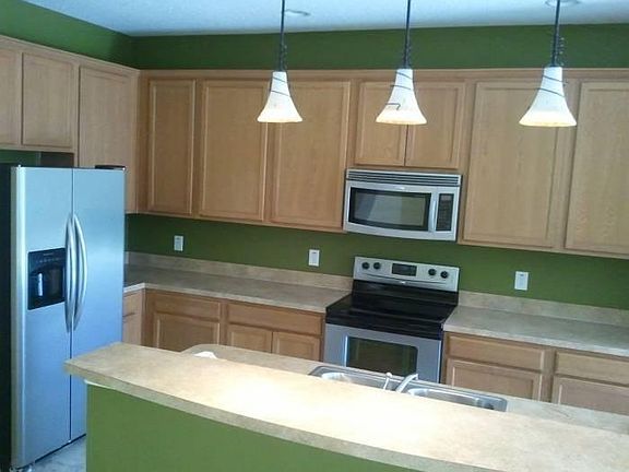 2nd image of 517 Lake Eagle Ln