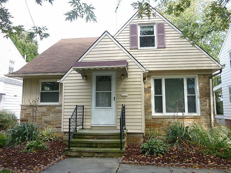 1st image of 115 E 213th St
