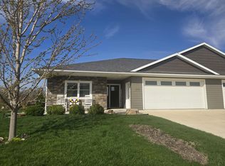 2440 Red Oak Rd, Decorah, IA 52101