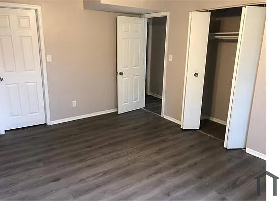4304 Seminole Ave — Photo 6