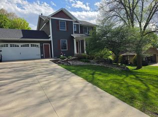 210 10th St SE, New Prague, MN 56071