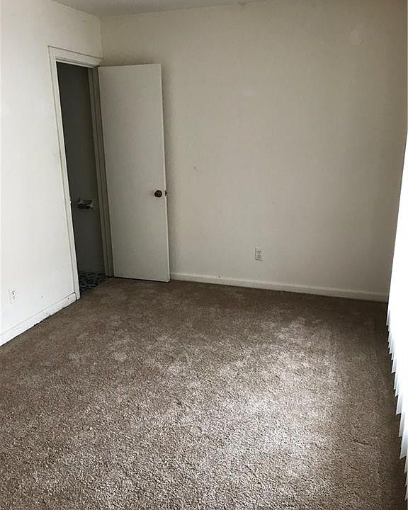 1st image of 810 W Ocean View Ave APT 3