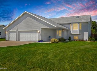 W8118 Beacon St, Onalaska, WI 54650