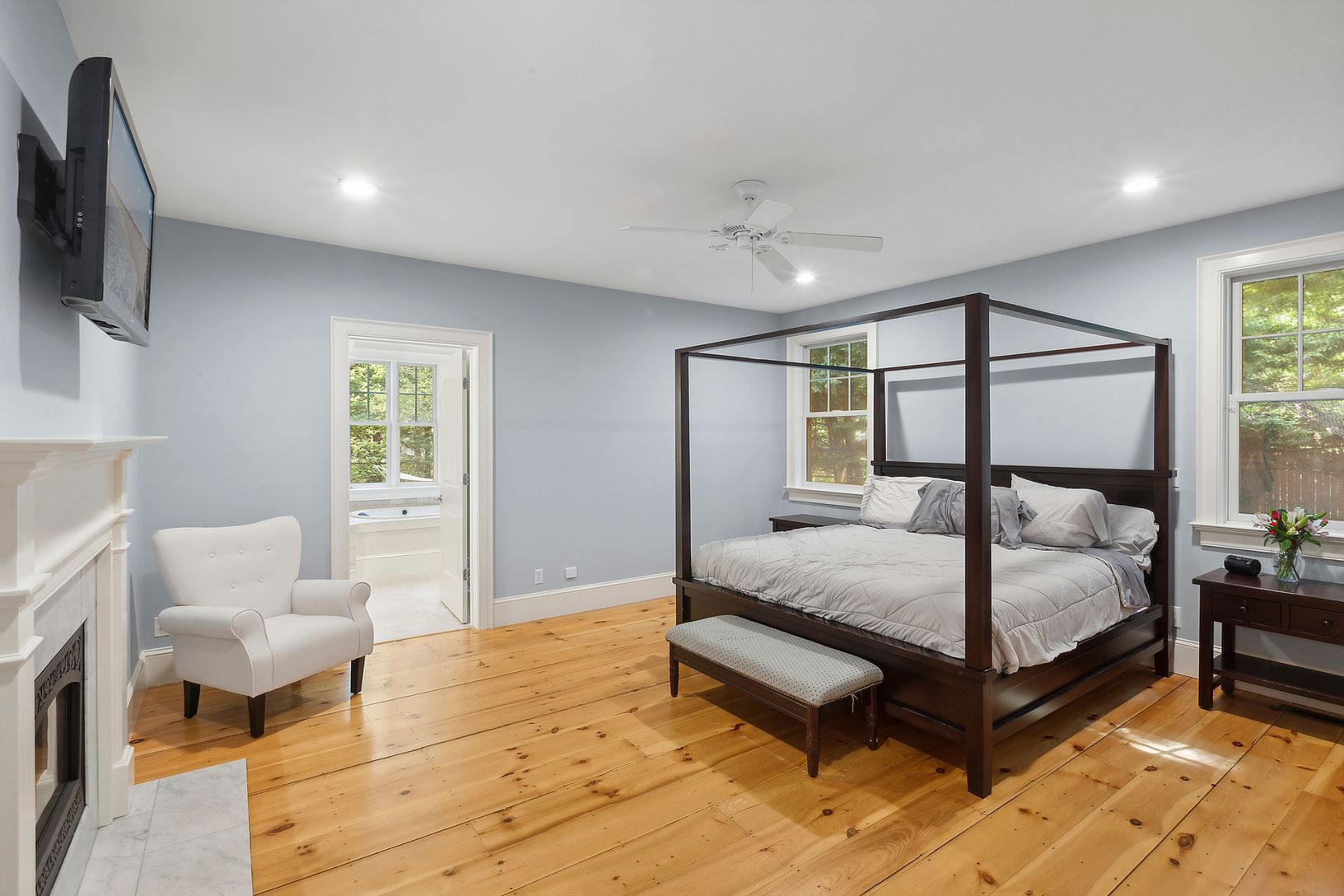  Principal Bedroom