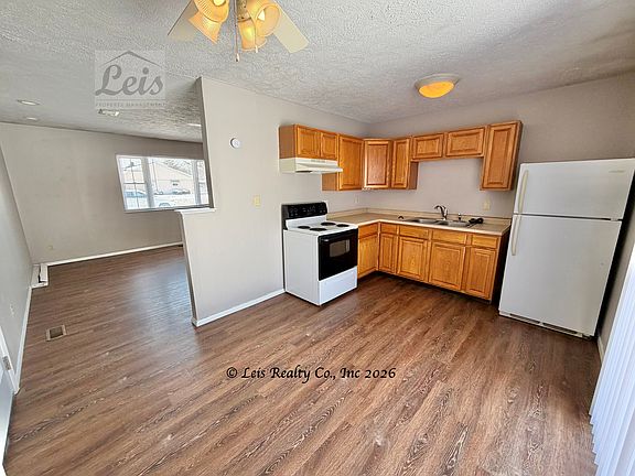 3rd image of 1112 Skylark Dr