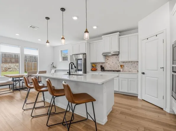 1730 Coachman Dr, Forney, TX 75126