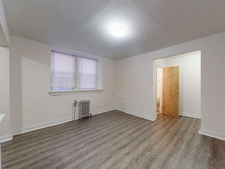 Chester Lynn Apartments — Photo 3