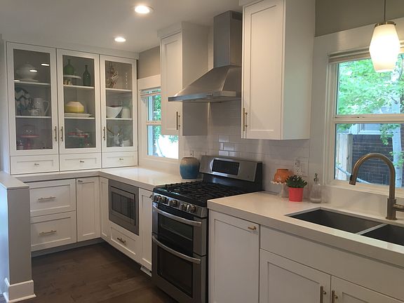 3rd image of 1579 E Princeton Ave