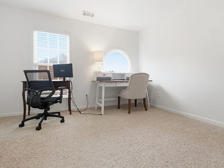 4953 Colchester Ct SE — Photo 17