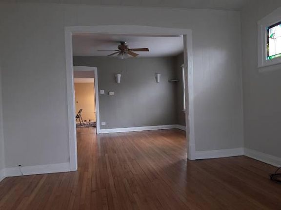 4th image of 403 Beach Ave