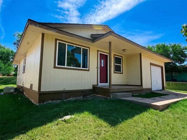 1308 Avenue E, Dodge City, KS 67801