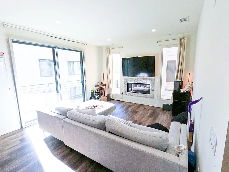 11254 Mississippi Ave #104A — Photo 25