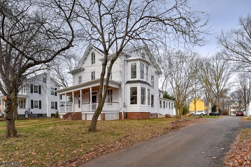 1st image of 23 Amwell Rd