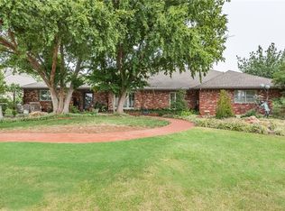 8100 Lakehurst Dr, Oklahoma City, OK 73120