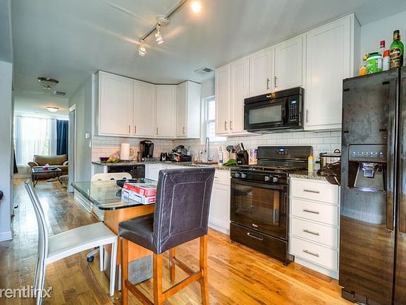 Kitchen Unit 2