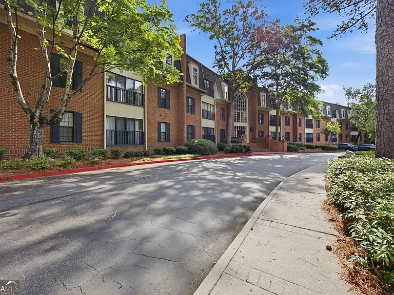 23117 Plantation Dr NE #117 — Photo 38