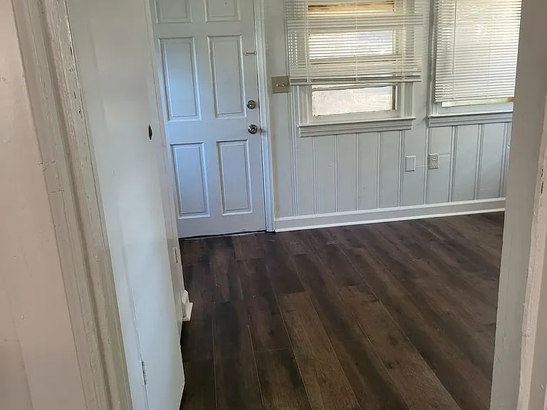 604 Morris Rd — Photo 8
