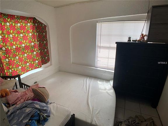 3rd image of 212 San Juan Ave
