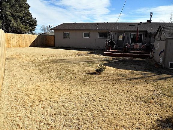 3rd image of 28017 Emerald St