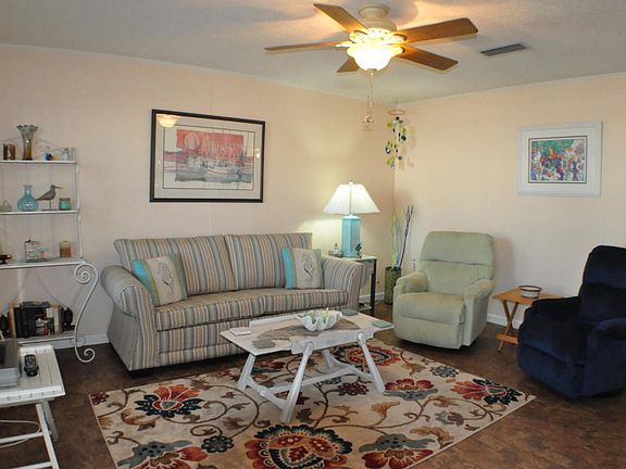 2nd image of 21807 Palm Ave