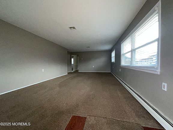5th image of 554 Jamaica Blvd