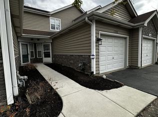 1305 Cranbrook Ct, Schaumburg, IL 60193