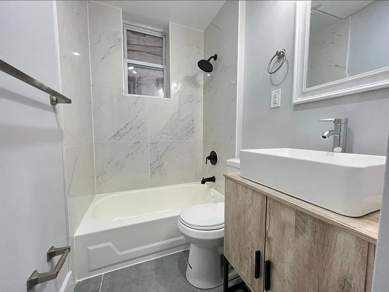 3 bed, $2,095 — Photo 2