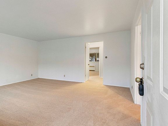 4th image of 5107-5115 24th Ave NE #13