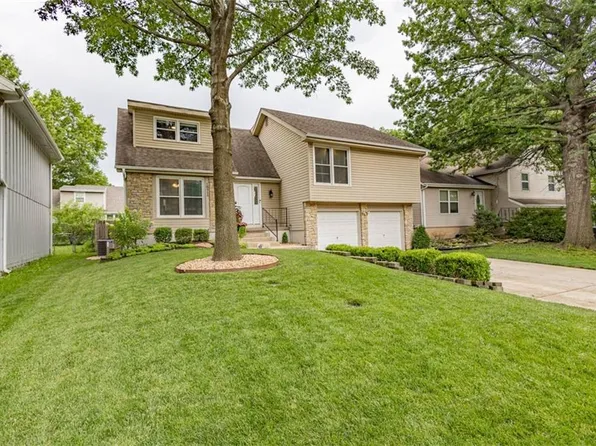 16313 W 126th St, Olathe, KS 66062