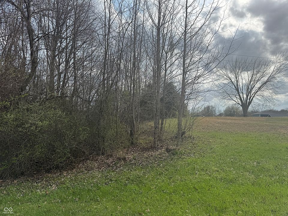 2nd image of 1428-1429 NE Mohican Trl