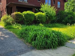 3084 Meadowbrook Blvd, Cleveland Heights, OH 44118