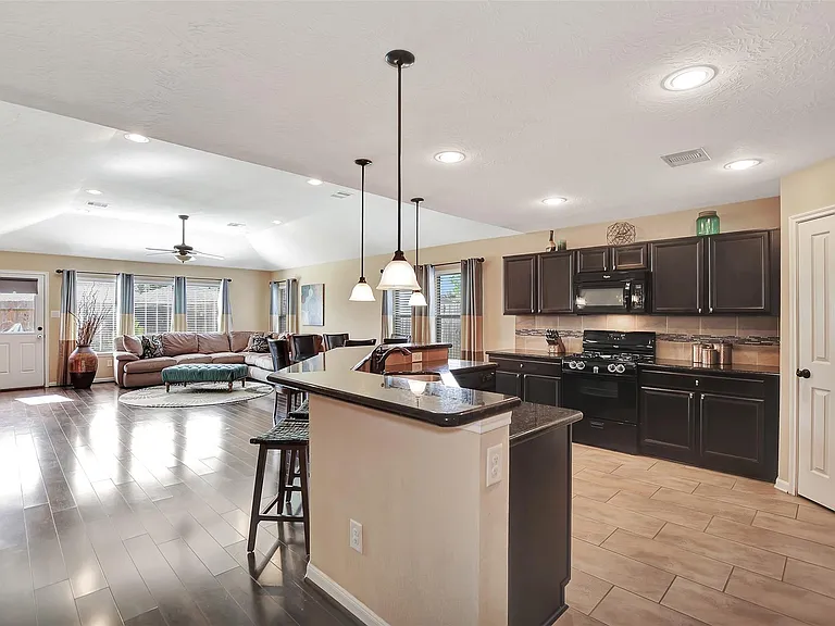 9706 Lockhart Reach Ln — Photo 5