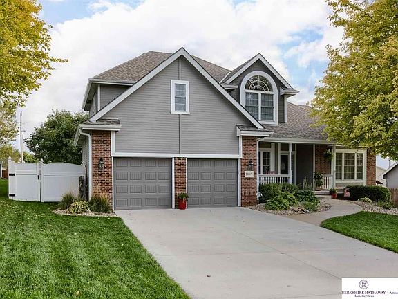 2nd image of 21207 McClellan Dr