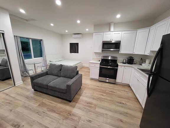 5th image of 6256 Shirley Ave