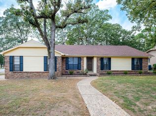 2 Wellington Ct, Little Rock, AR 72227