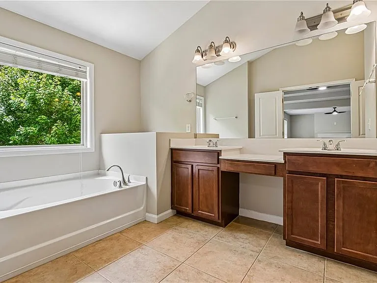 355 Morgans Creek Ct NW — Photo 35