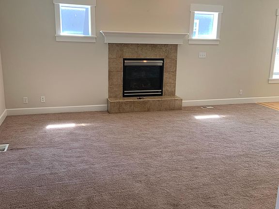 3rd image of 4713 S Silverhills Ave