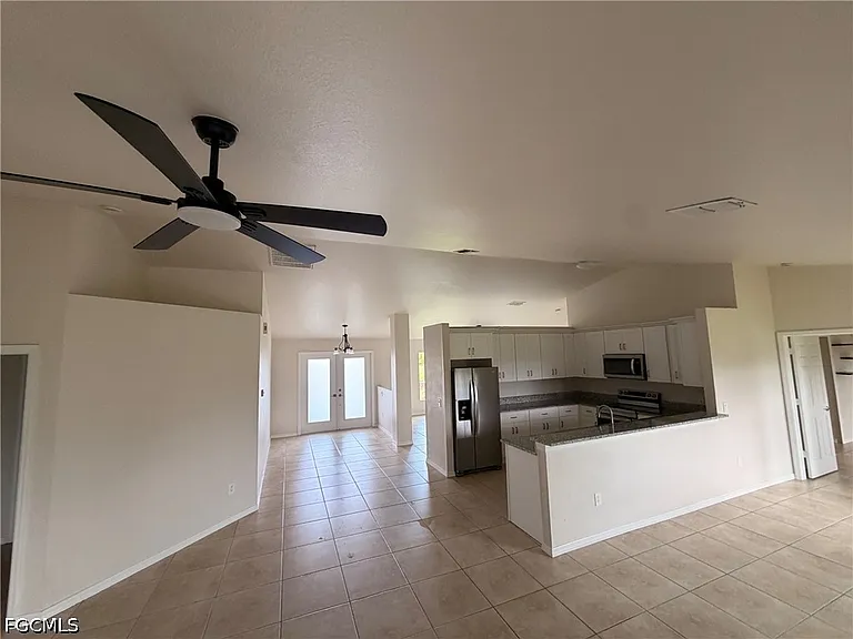 403 SW 30th Ave — Photo 8