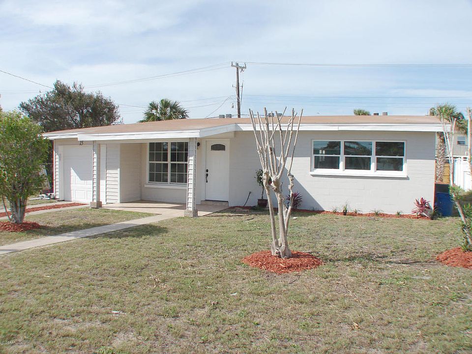 1st image of 15 Essex Dr