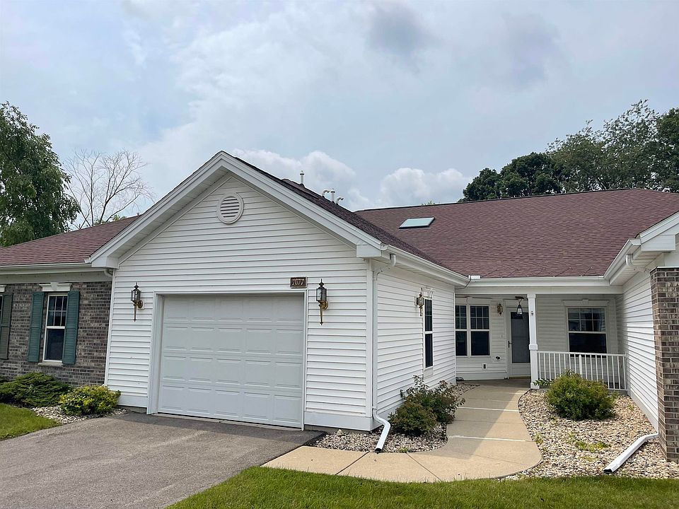 2nd image of 7077 Parkside Cir #7077