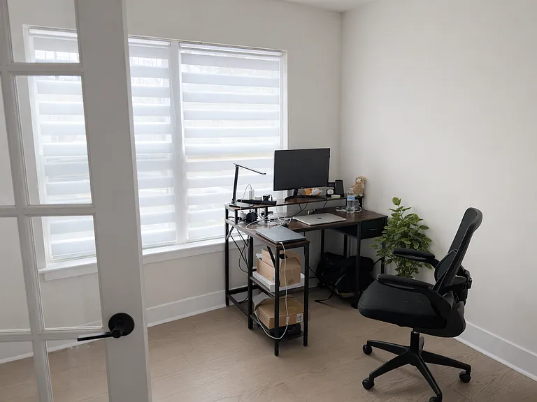 Private Flex room ideal for home office
