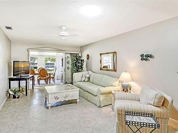 4th image of 2460 Golf Course Dr #614