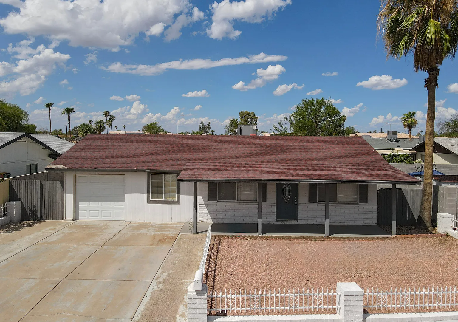 4Bed/2Bath House at Chandler Blvd/McQueen Rd! Ready for Immediate Move-In! NO HOA! — Photo 4