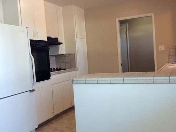 3rd image of 2504 Langford Ave