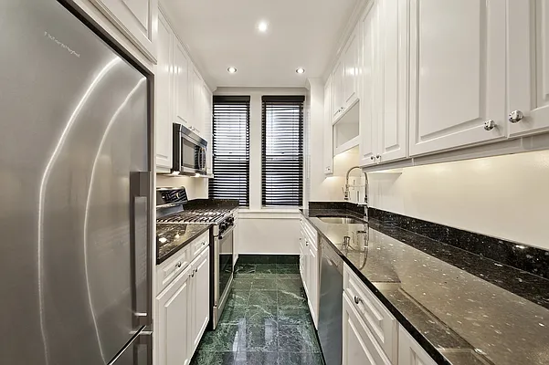 Rented by Nest Seekers International | media 15