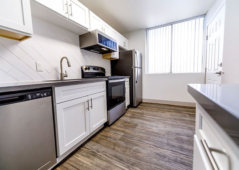 1st image of 713 E Sahara Ave #522